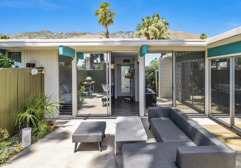 1957 Modern Hideaway