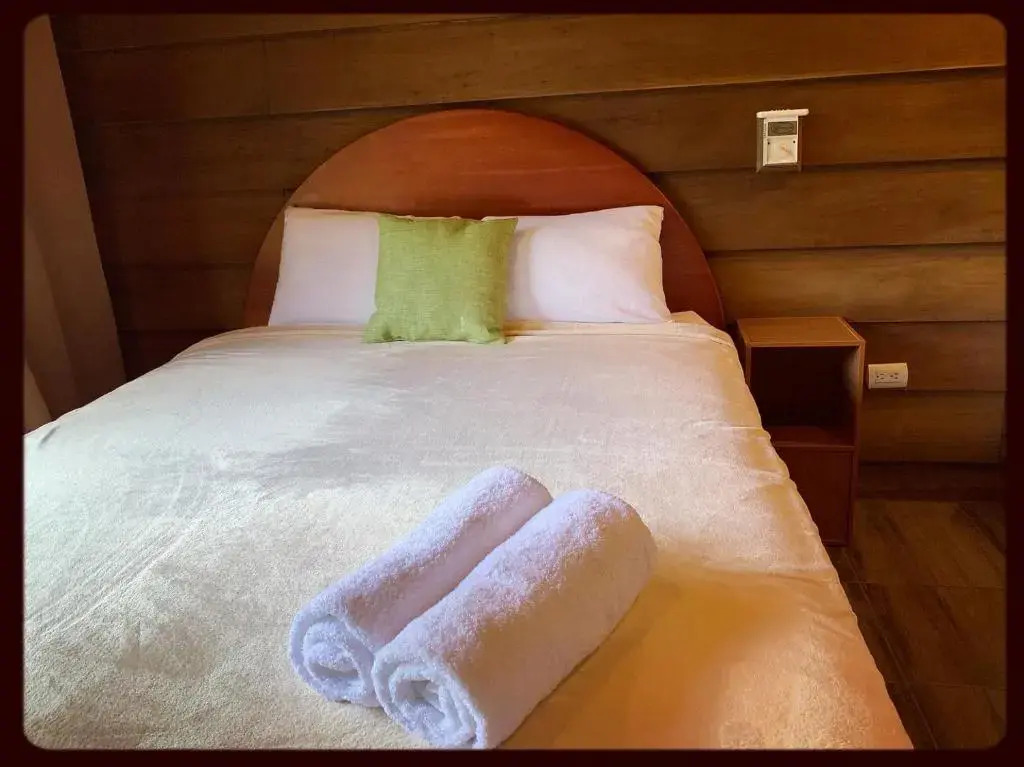 La Fortuna Waterfall Bungalows
