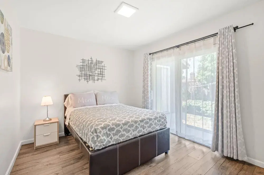 Spacious Family Friendly House in Central Location