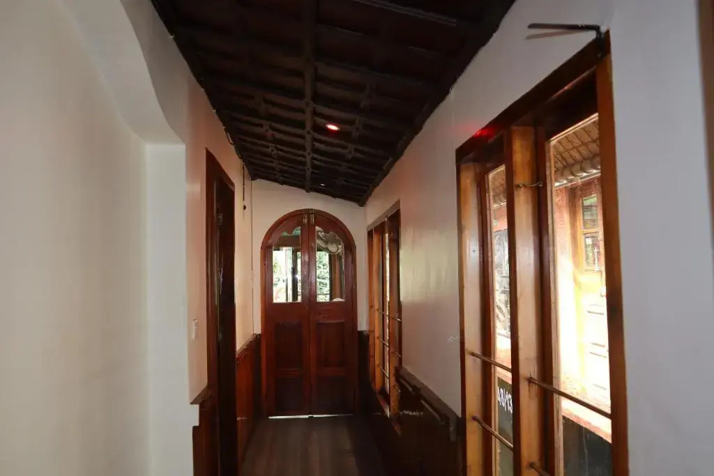 Kera Houseboats Alleppey