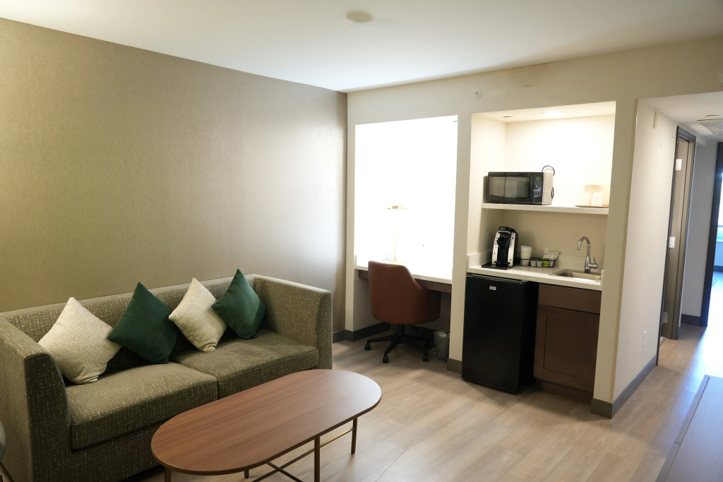 Holiday Inn & Suites Phoenix Airport by IHG
