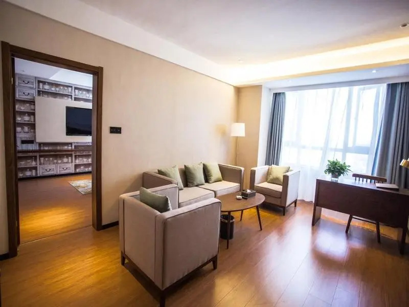 GEM Hotel Luoyang Longmen High Speed Railway Station Univerisity Town