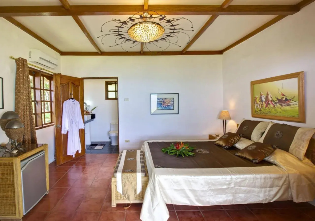 Fish Unlimited Beach & Dive Resort