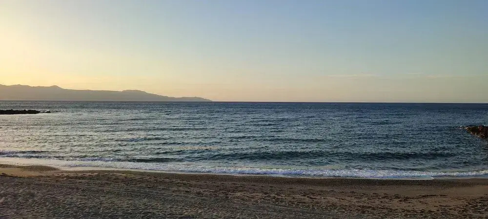 Litinas Beachfront Apartment