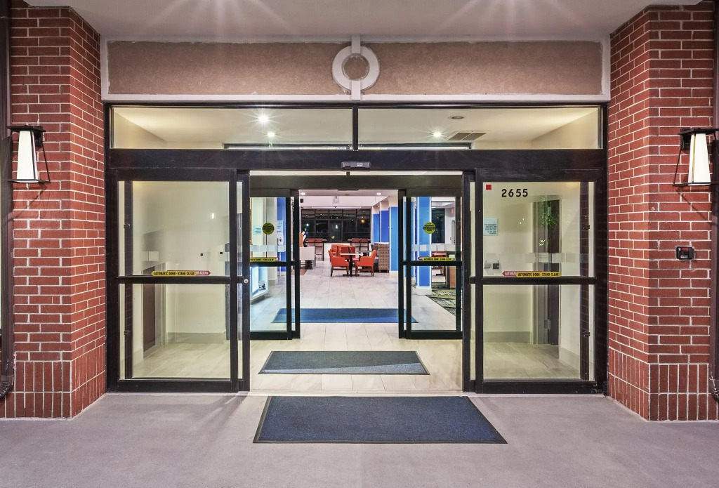 Holiday Inn Express Hotel & Suites Orange by IHG