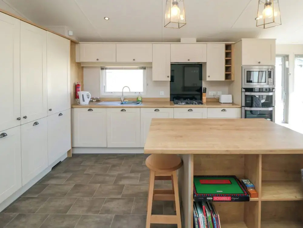 28 Finch