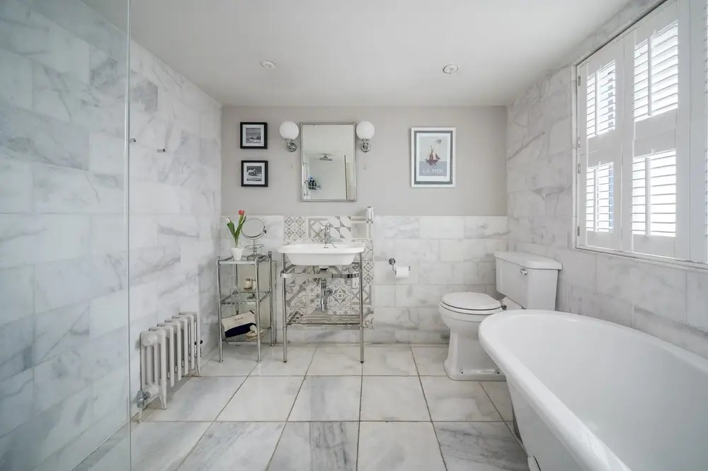 Altido Homely 4-Bed House W/ Terrace In Wandsworth