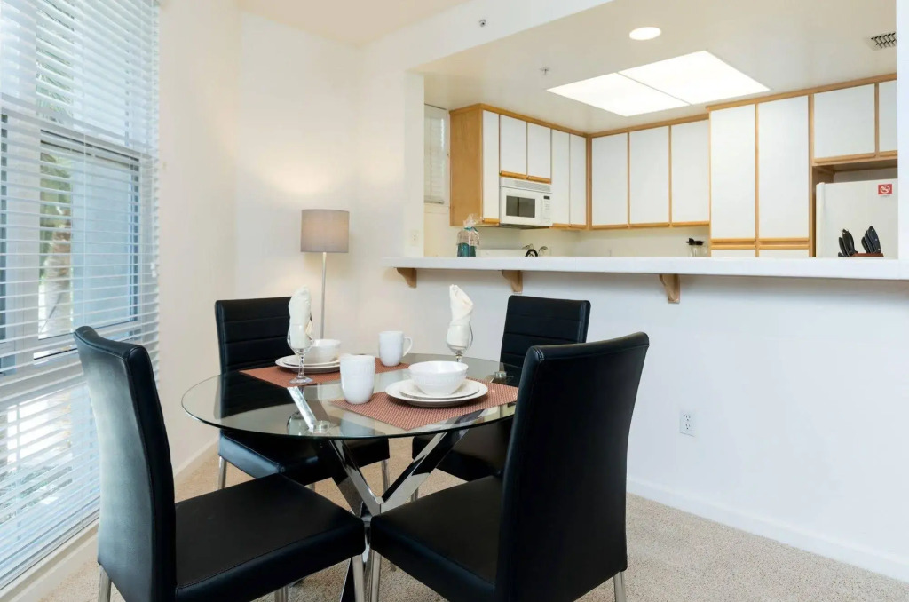 Global Luxury Suites at North Park