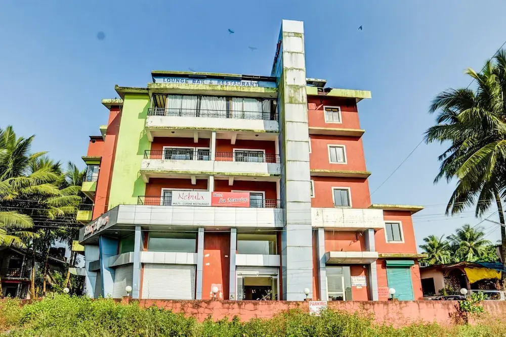 OYO 18439 Home Dazzling 2BHK Near Calangute