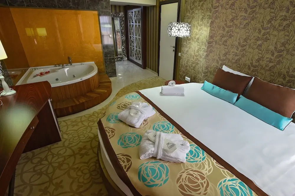Hotel Izgrev Spa & Aquapark