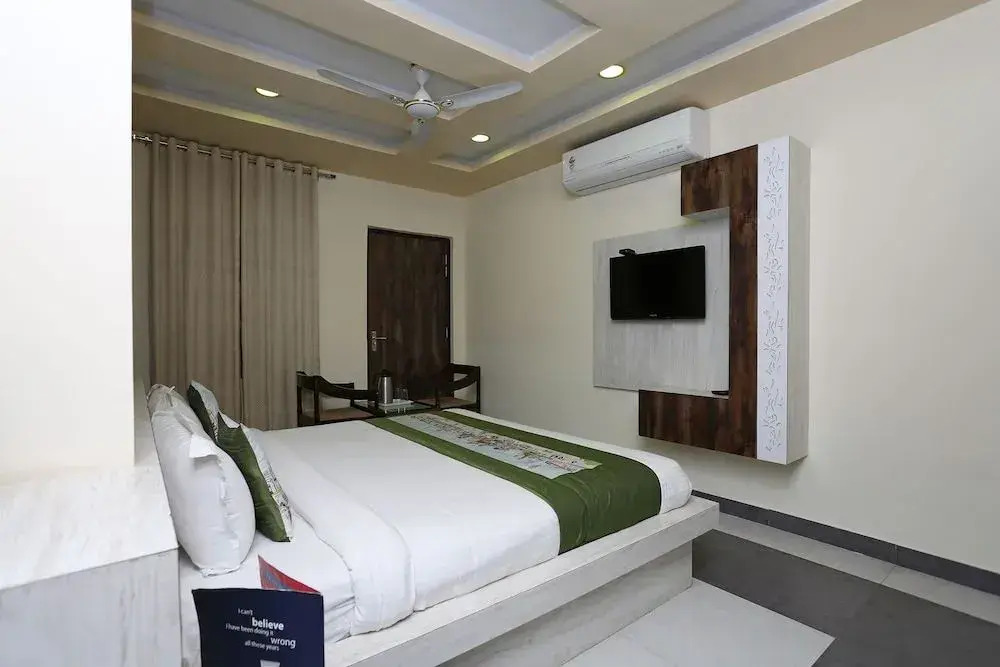 OYO 9204 Hotel Anant Palace