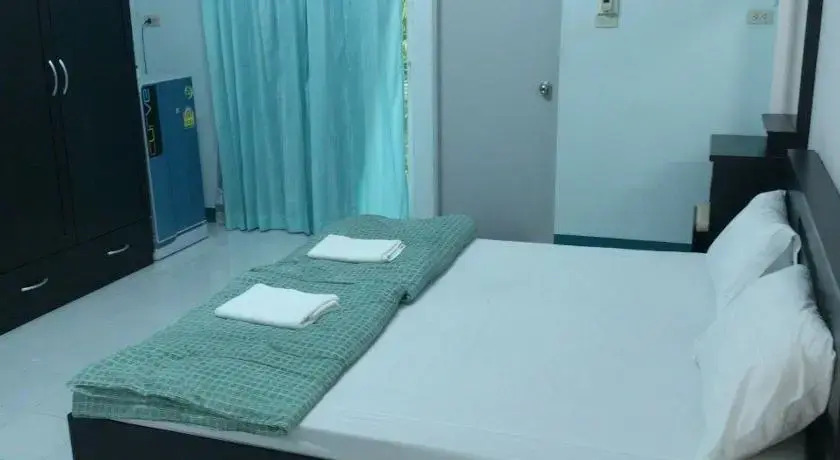 Dhanaporn Apartment