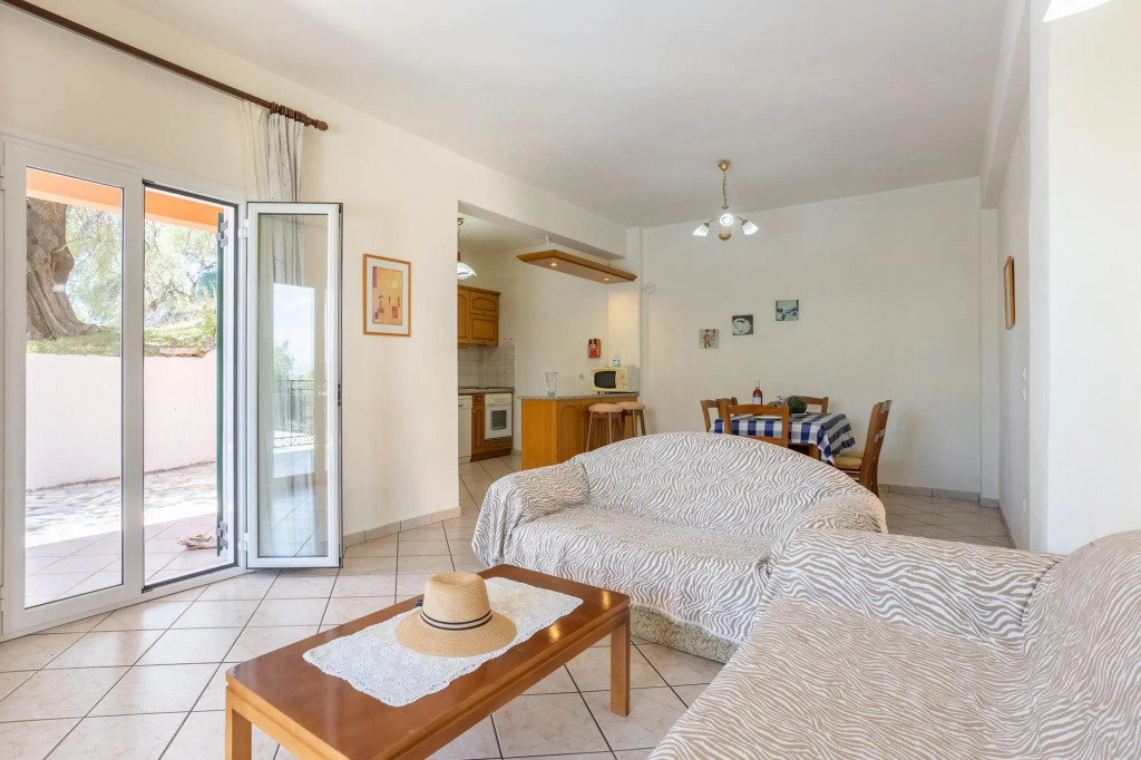 Villa Youla Large Private Pool Walk to Beach Sea Views A C Wifi Car Not Required - 1025