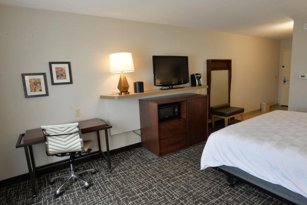 Holiday Inn Hotel & Suites Minneapolis-Lakeville by IHG
