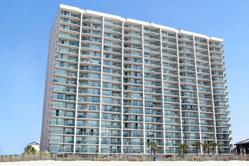 Ashworth 904 - 3 Br condo by RedAwning