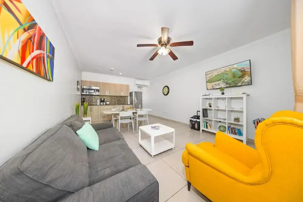 Lovely 1br1ba Condo Walk to Beach Pool BBQ