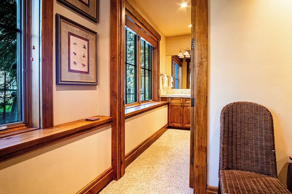 Lux Baldy Vista at Warm Springs Home + Hot Tub - Walk to SV Ski Lifts