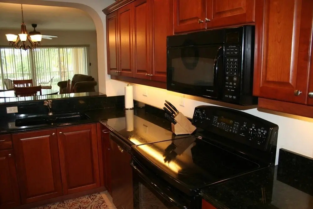 Bella Lago - Beautiful 3 BR Condo - Complex Pool and Fitness Room