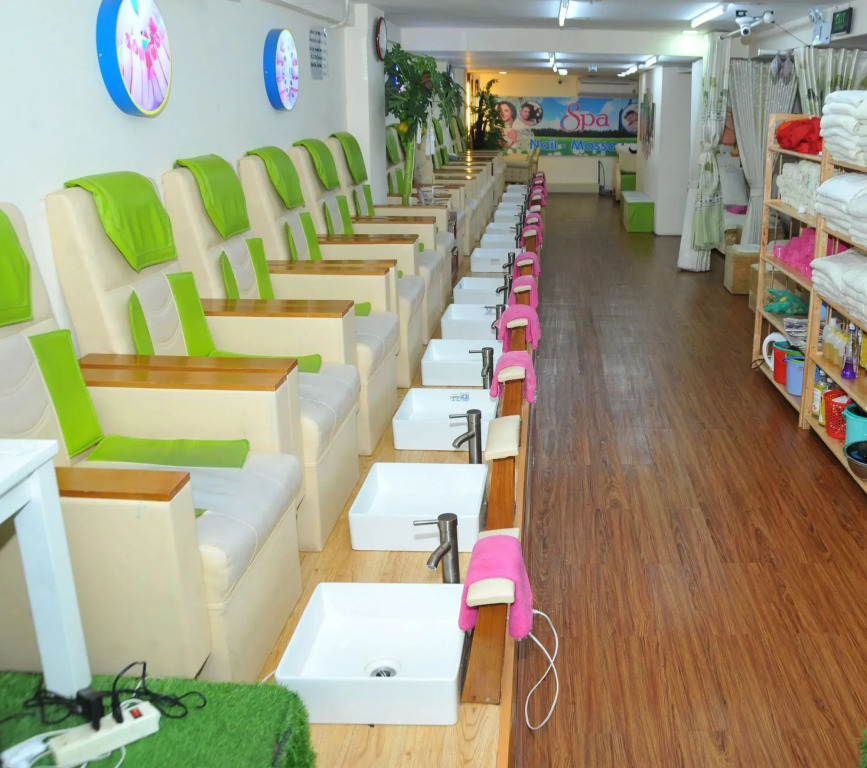Queen Central Hotel - Ben Thanh Market