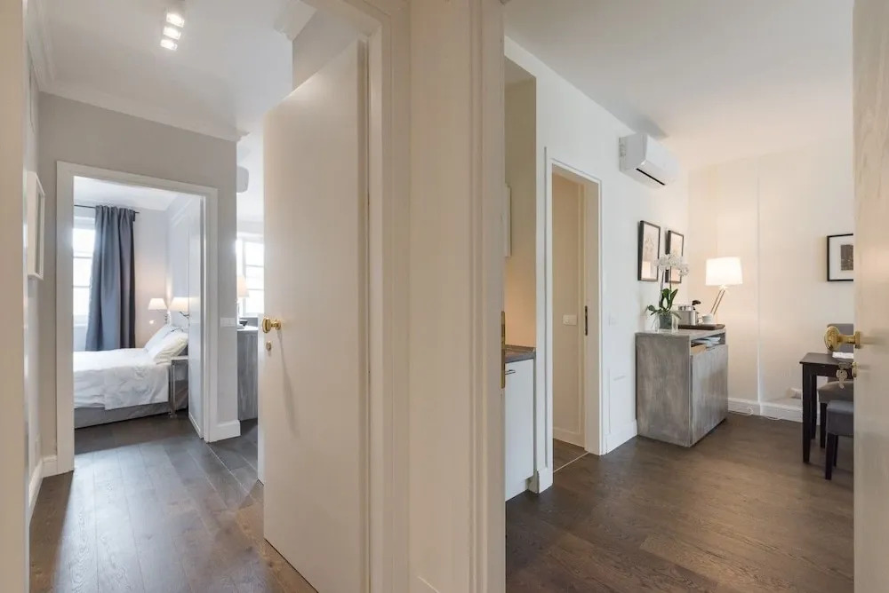 Suite & Room