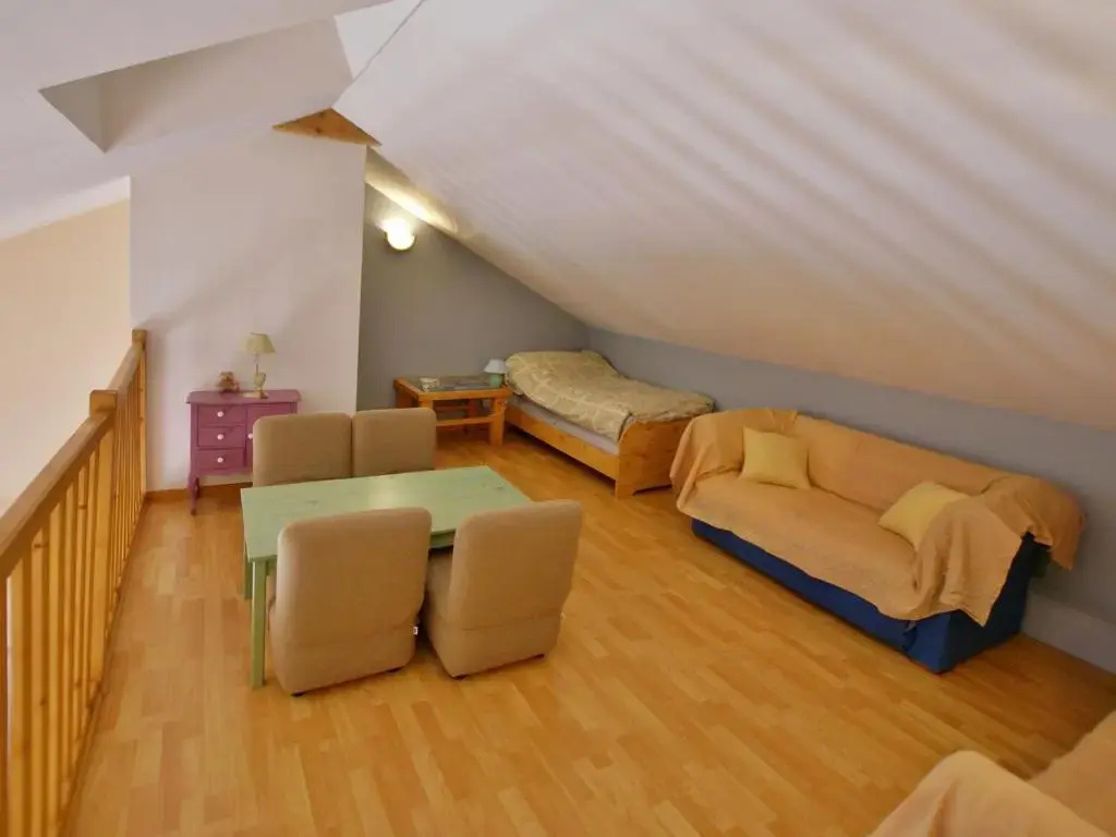 Maison calme avec terrasse à Saint-Pons - FR-1-165A-91