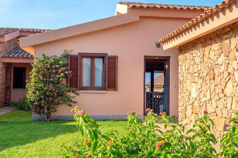 Apartment with 3 Bedrooms in San Teodoro, with Wonderful Sea View And Furnished Garden - 200 M From the Beach