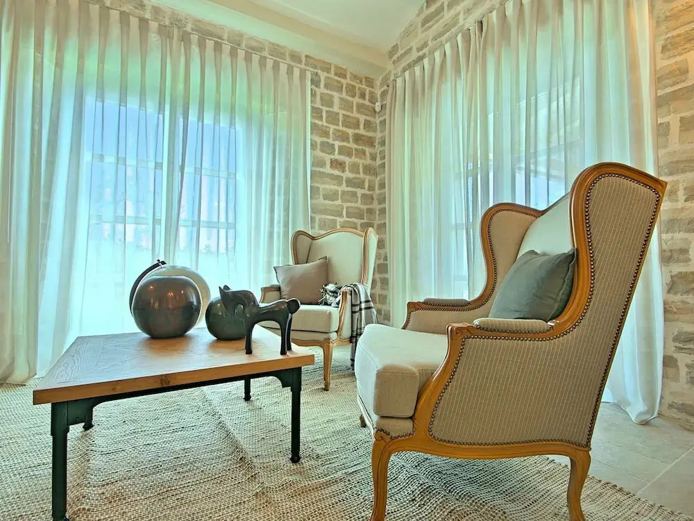 Spacious Villa in Ladici With Artistc Interiors and Pool