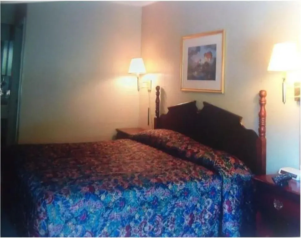 The Gateway Inn
