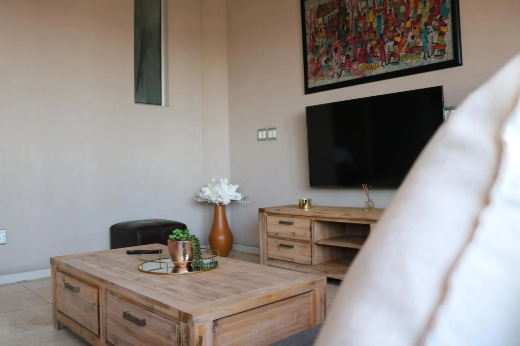 Stunning Studio apt with stunning Joburg views