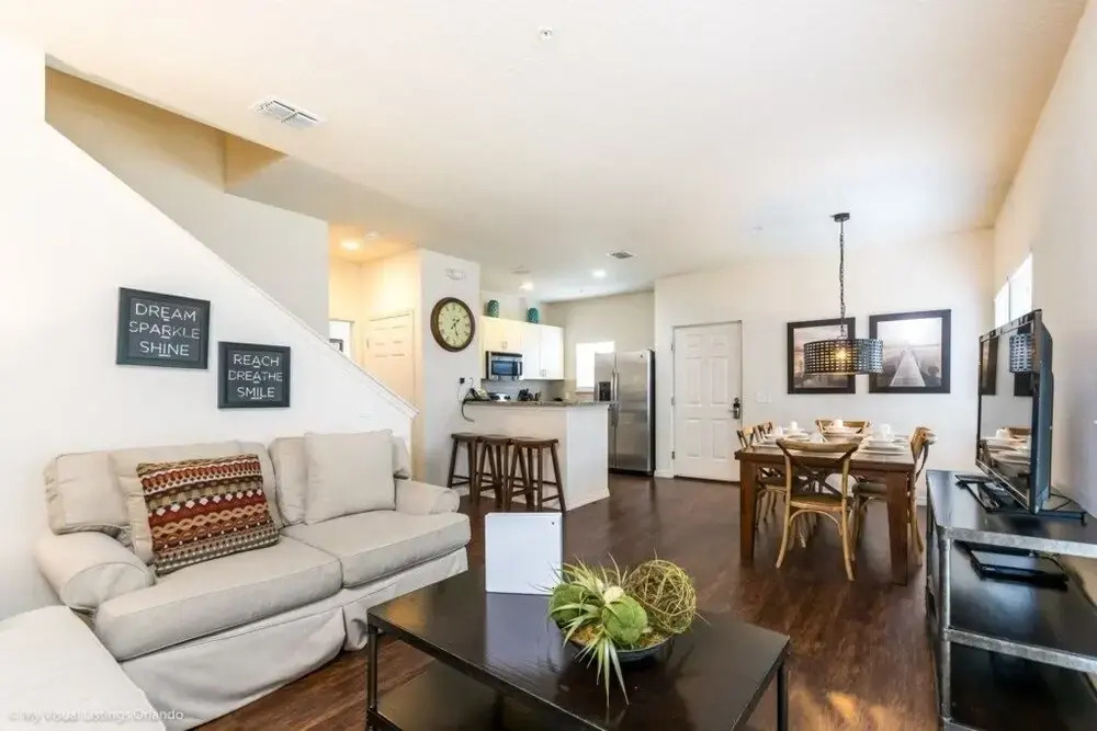 Lucaya Village Resort 4 Bedroom Townhome 4 Townhouse by Redawning