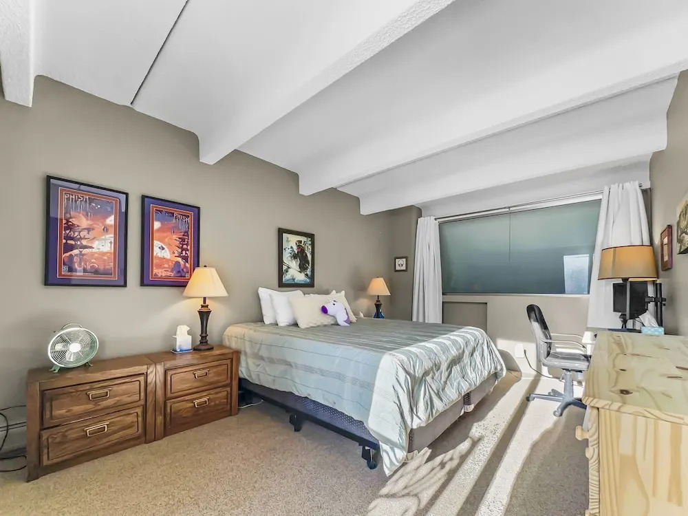 Wh405 Wheeler House 3 Bedroom Condo by RedAwning