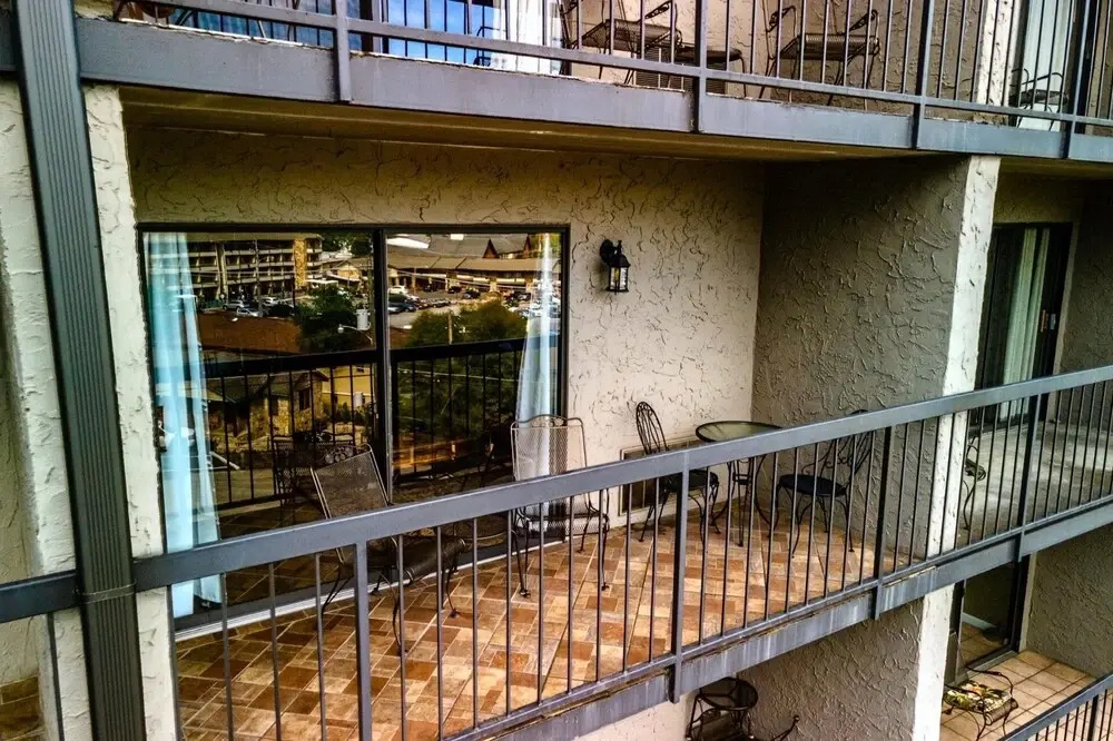 Olde Gatlinburg Place Unit 510 - Great Location! Close To Town! 1 Bedroom Condo by RedAwning