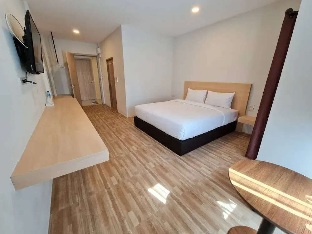The Charlotte Smart Hotel Lopburi