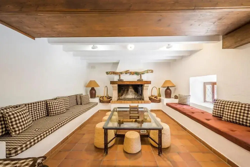 Peaceful Majorcan-style Villa With Pool, Amazing Views Into the Mountains