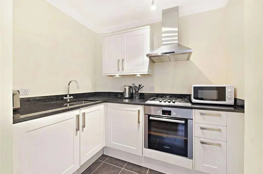 New Oxford Street Central Apartment