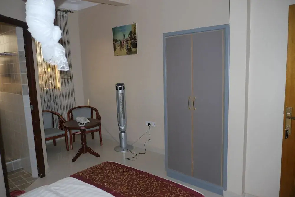 Rosaline Hotel