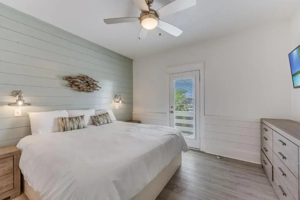 Old Town Unit 16 2 Bedroom Cottage
