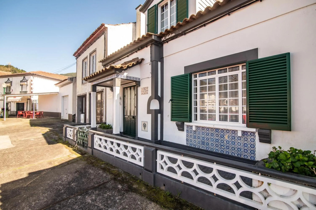 CASA INTI / INTI HOUSE FURNAS