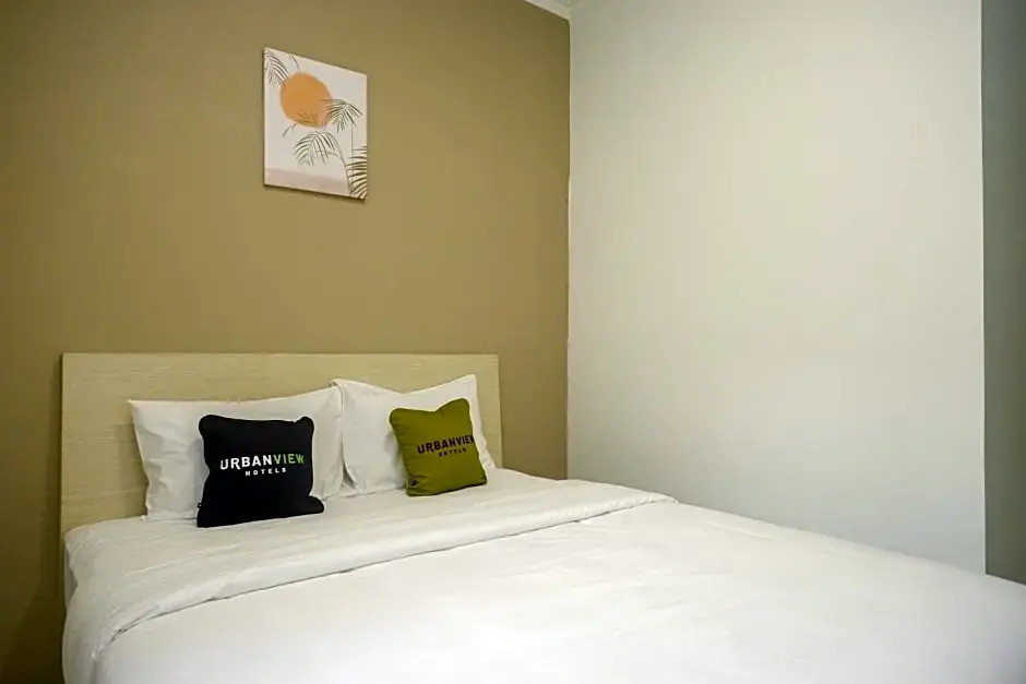 Urbanview Hotel MS Rooms Inn Simpang Lima