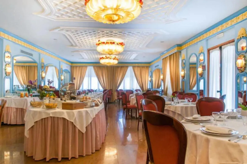 Hotel Eliseo Parks