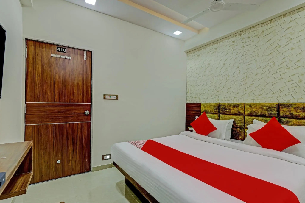 OYO 75791 Hotel Shree Pashupati Inn
