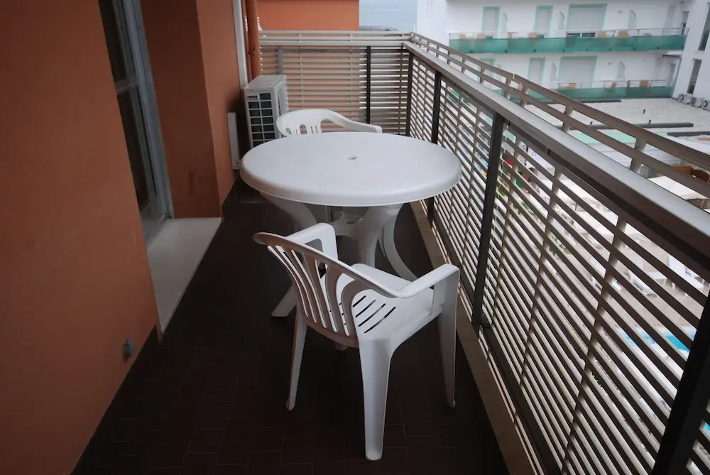 Al Mare residence