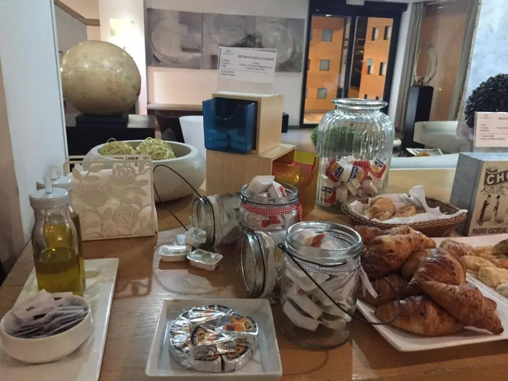 Eco Alcalá Suites
