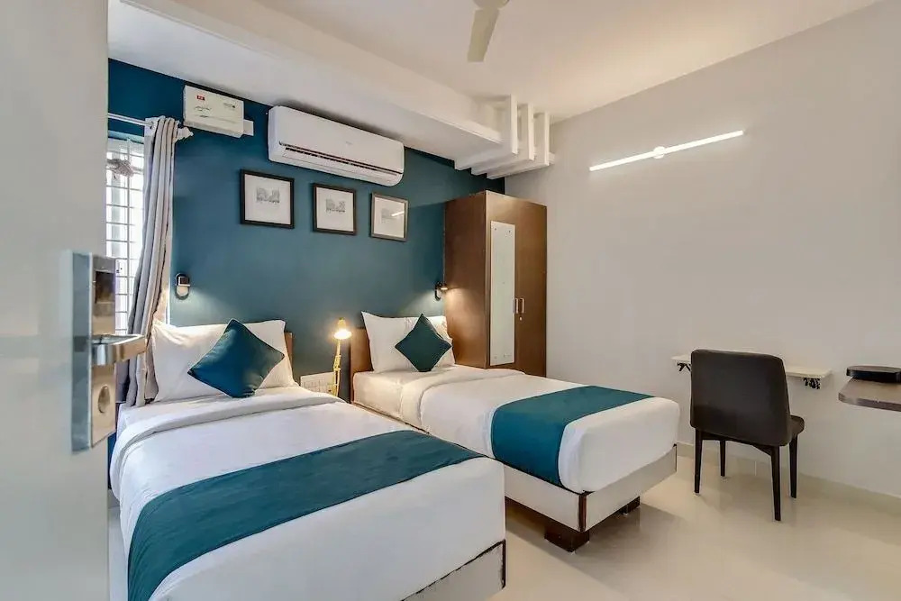 SilverKey Executive Stays 46745 Opposite Vinayaka Apartments