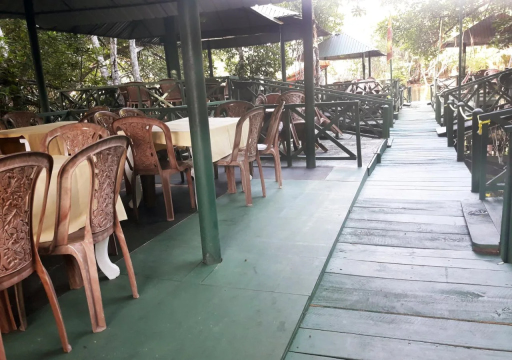 Lagoon Garden Hotel