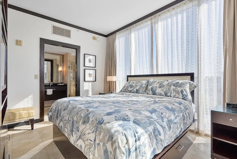 Penthouse Mar Azul South Beach On Ocean Drive Miami Beach 1 Bedroom Home by RedAwning