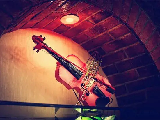 Happy Time Hotel (First Pier of Zhongshan Road Pedestrian Street)