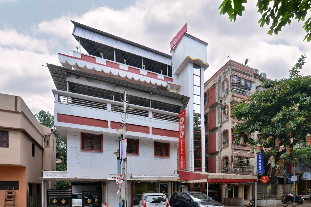 OYO 3436 Shree Utsav Palace Guest House