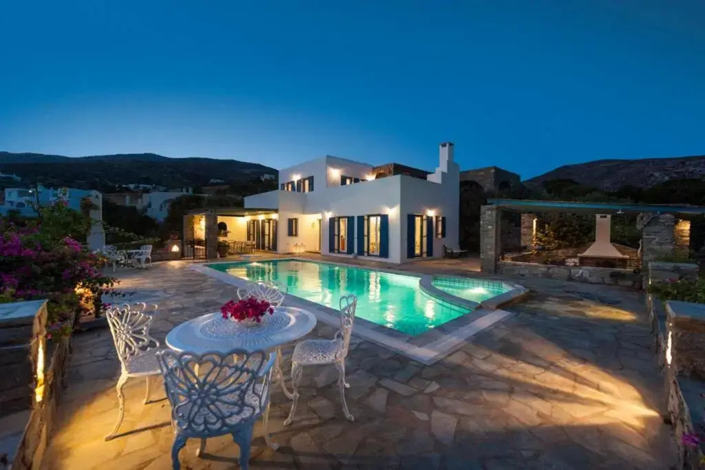 White Villas Paros