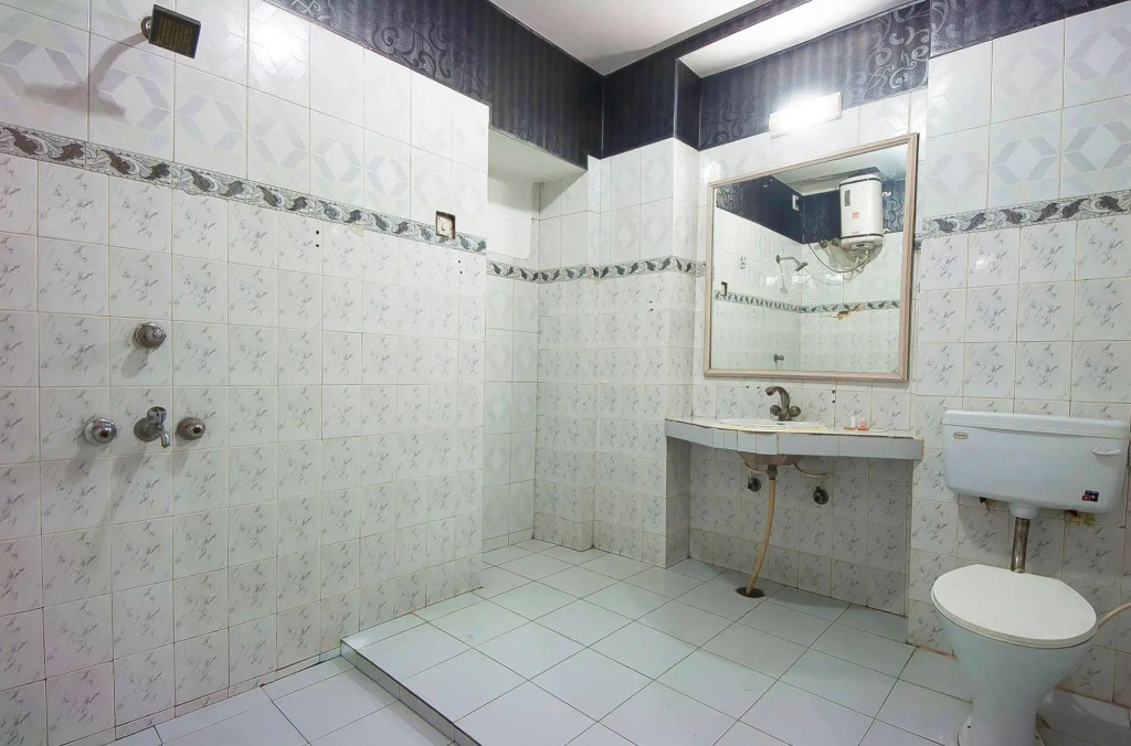 Hotel O Sai Leela Residency